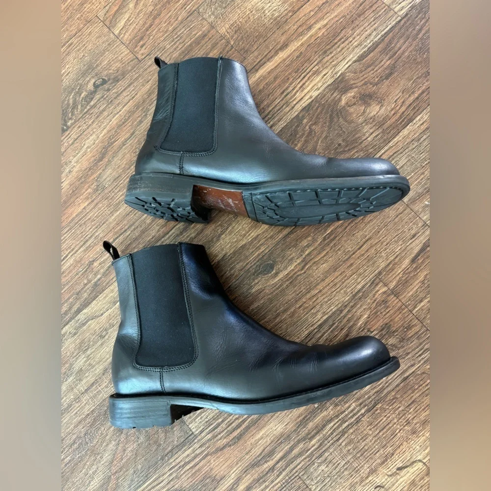 BANANA REPUBLIC Men's Black Dwen Leather Boots Size 8.5